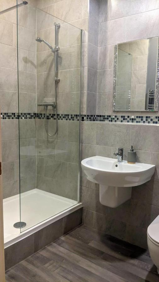 #Huge Master Suite #Self Check In #Very Central!!! York Exterior photo